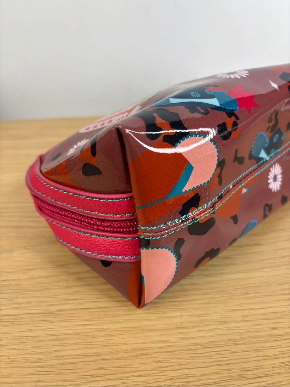 Catchfly Studios Jelly Dome Vintage Hats and Boots Cosmetic Bag LIKE NEW!